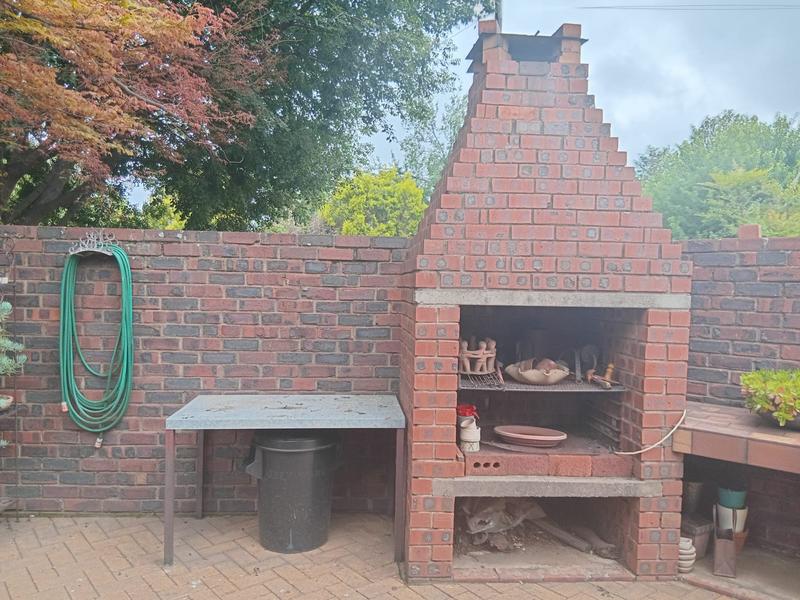 3 Bedroom Property for Sale in Wierda Park Gauteng