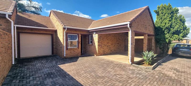 2 Bedroom Property for Sale in Amberfield Gauteng