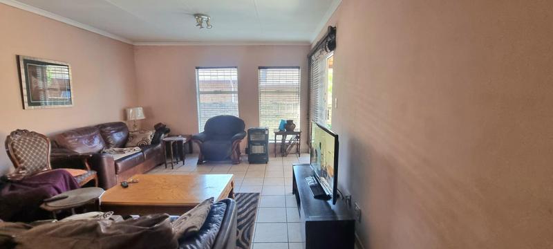 2 Bedroom Property for Sale in Amberfield Gauteng