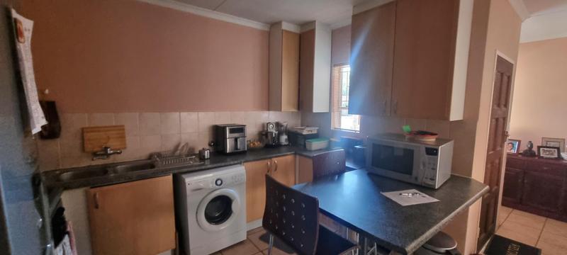 2 Bedroom Property for Sale in Amberfield Gauteng