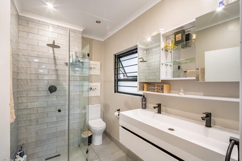 3 Bedroom Property for Sale in Magaliessig Gauteng