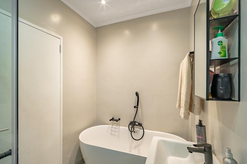 3 Bedroom Property for Sale in Magaliessig Gauteng