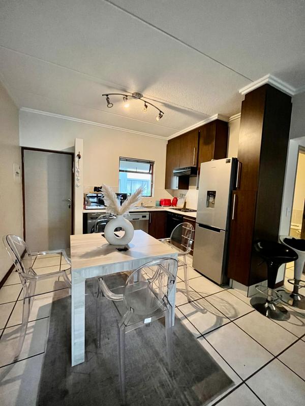 To Let 1 Bedroom Property for Rent in Lonehill Gauteng