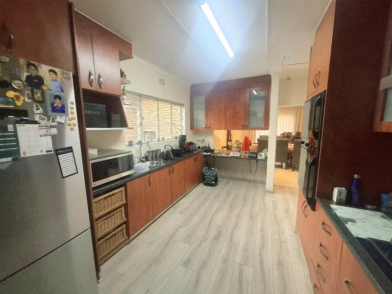 To Let 4 Bedroom Property for Rent in Morningside Manor Gauteng