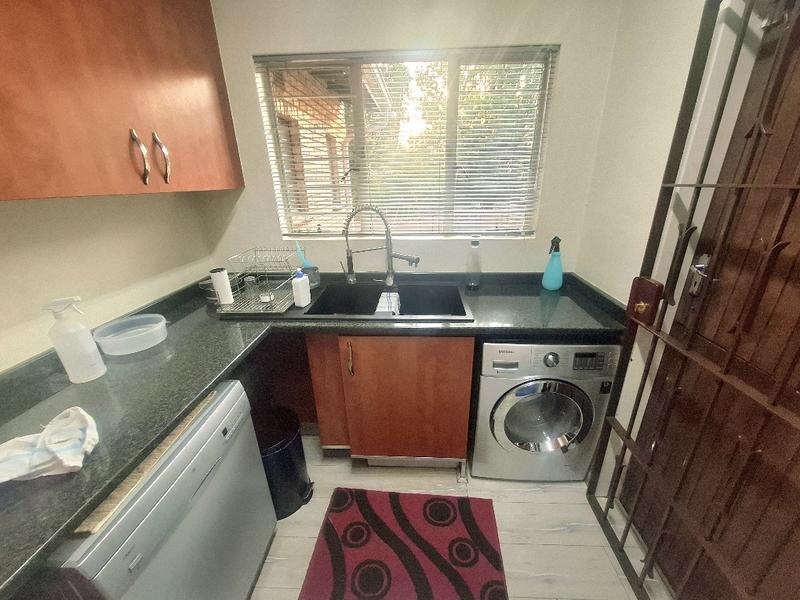 To Let 4 Bedroom Property for Rent in Morningside Manor Gauteng