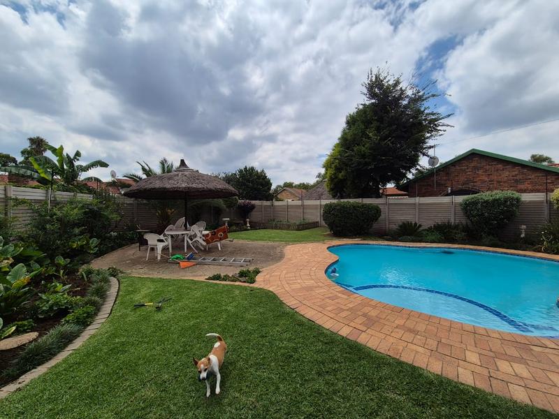 To Let 3 Bedroom Property for Rent in Vanderbijlpark Sw 2 Gauteng