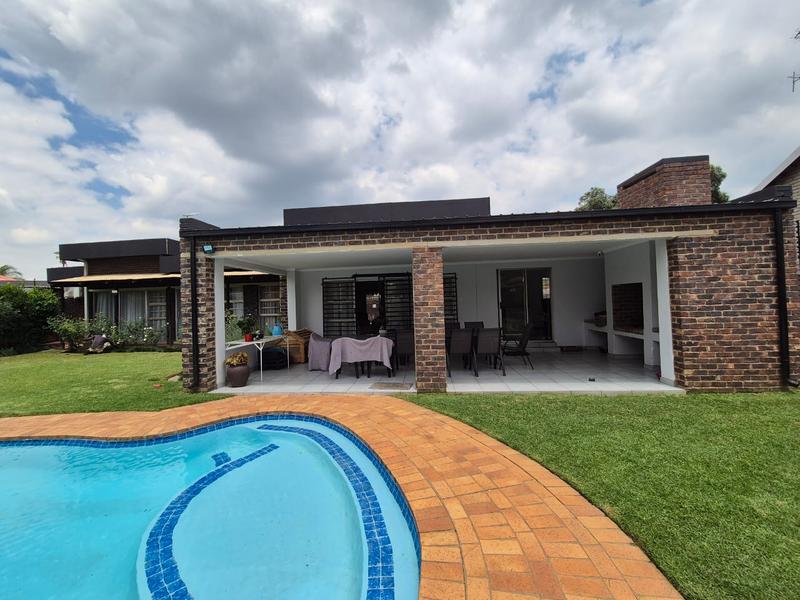 To Let 3 Bedroom Property for Rent in Vanderbijlpark Sw 2 Gauteng