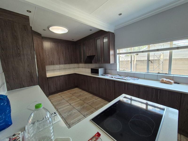 To Let 3 Bedroom Property for Rent in Vanderbijlpark Sw 2 Gauteng