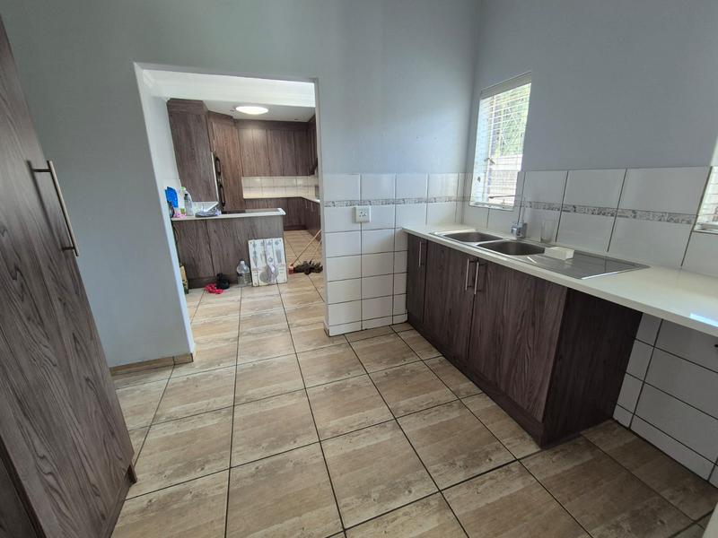 To Let 3 Bedroom Property for Rent in Vanderbijlpark Sw 2 Gauteng