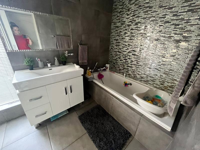 To Let 3 Bedroom Property for Rent in Vanderbijlpark Sw 2 Gauteng