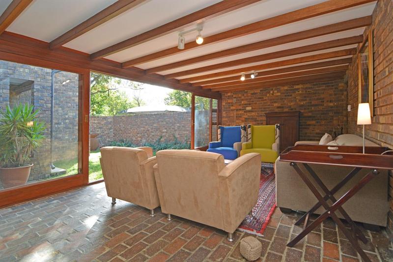 2 Bedroom Property for Sale in Benmore Gardens Gauteng