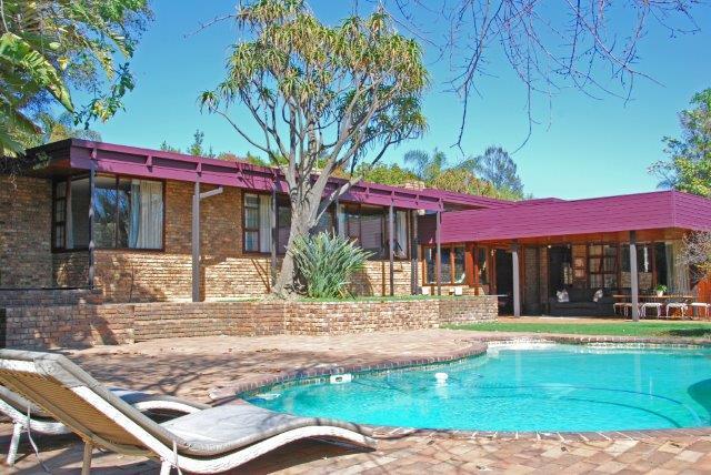 2 Bedroom Property for Sale in Benmore Gardens Gauteng