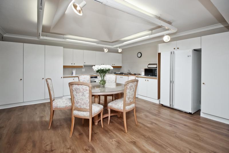 2 Bedroom Property for Sale in Benmore Gardens Gauteng