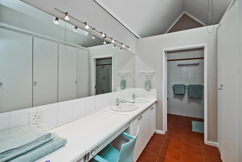 2 Bedroom Property for Sale in Benmore Gardens Gauteng