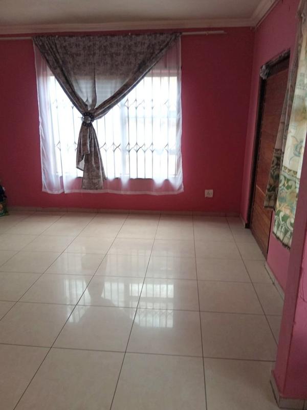 2 Bedroom Property for Sale in Likole Gauteng