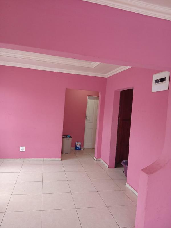 2 Bedroom Property for Sale in Likole Gauteng