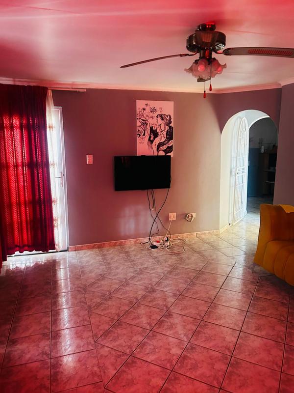 To Let 3 Bedroom Property for Rent in Zakariyya Park Gauteng