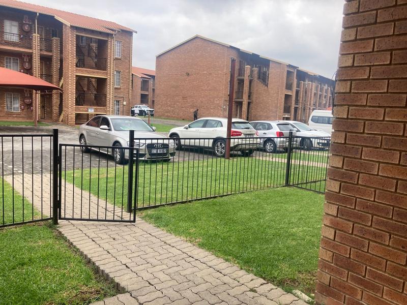 2 Bedroom Property for Sale in Comet Gauteng