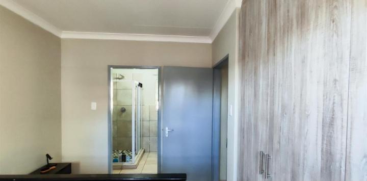 2 Bedroom Property for Sale in Parkdene Gauteng