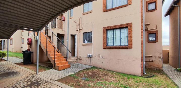 2 Bedroom Property for Sale in Ravensklip Gauteng