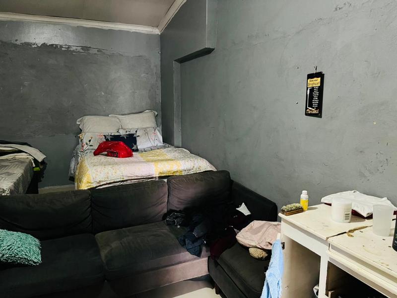 8 Bedroom Property for Sale in Bezuidenhout Valley Gauteng