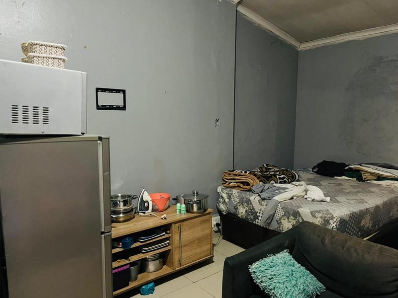 8 Bedroom Property for Sale in Bezuidenhout Valley Gauteng