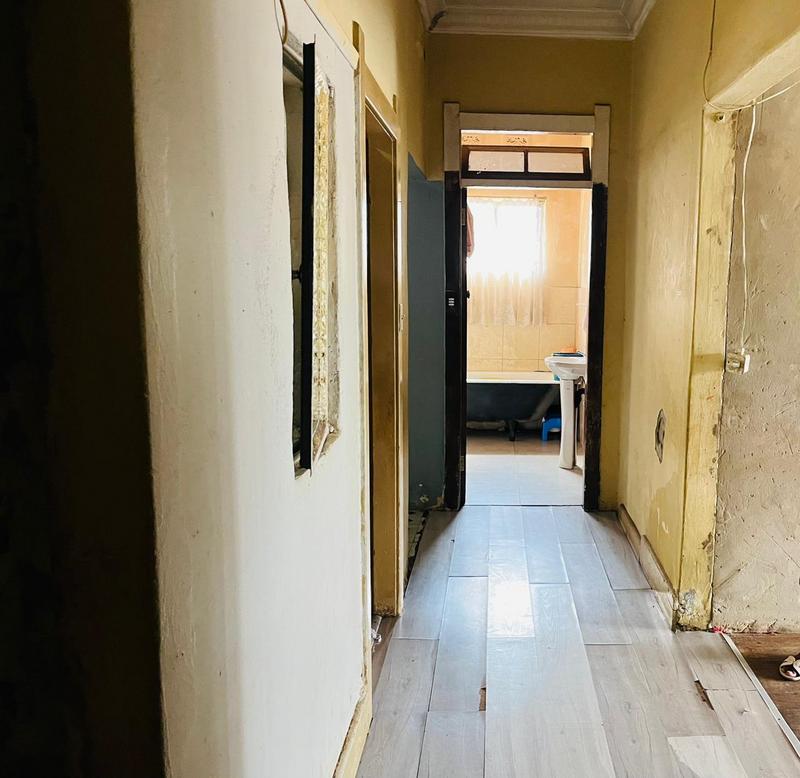 8 Bedroom Property for Sale in Bezuidenhout Valley Gauteng