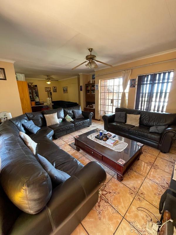 3 Bedroom Property for Sale in Amandasig Gauteng