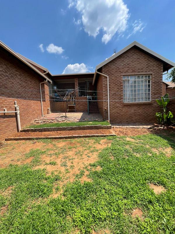 3 Bedroom Property for Sale in Amandasig Gauteng