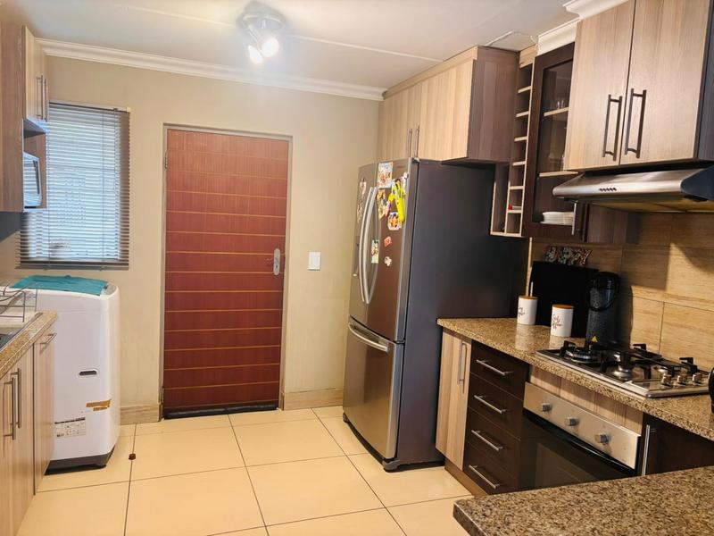 2 Bedroom Property for Sale in Pretoria North Gauteng