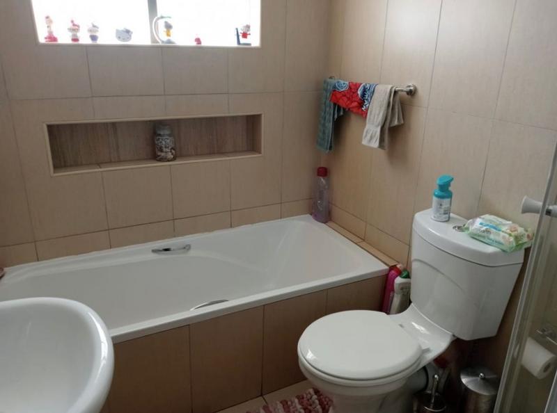 2 Bedroom Property for Sale in Pretoria North Gauteng