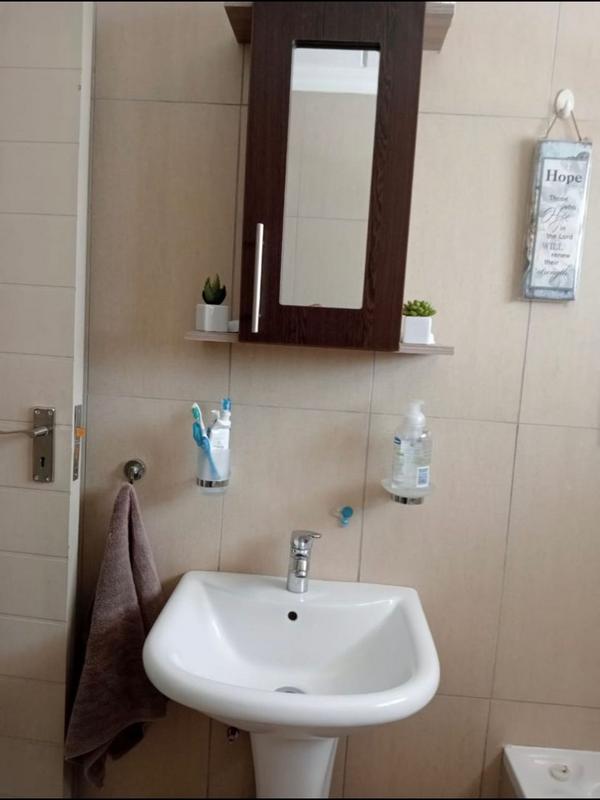 2 Bedroom Property for Sale in Pretoria North Gauteng