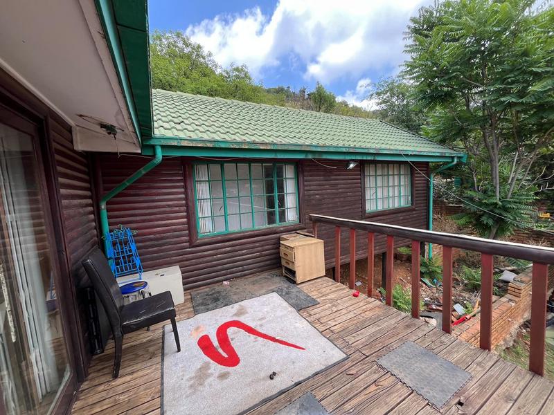 5 Bedroom Property for Sale in Bassonia Gauteng