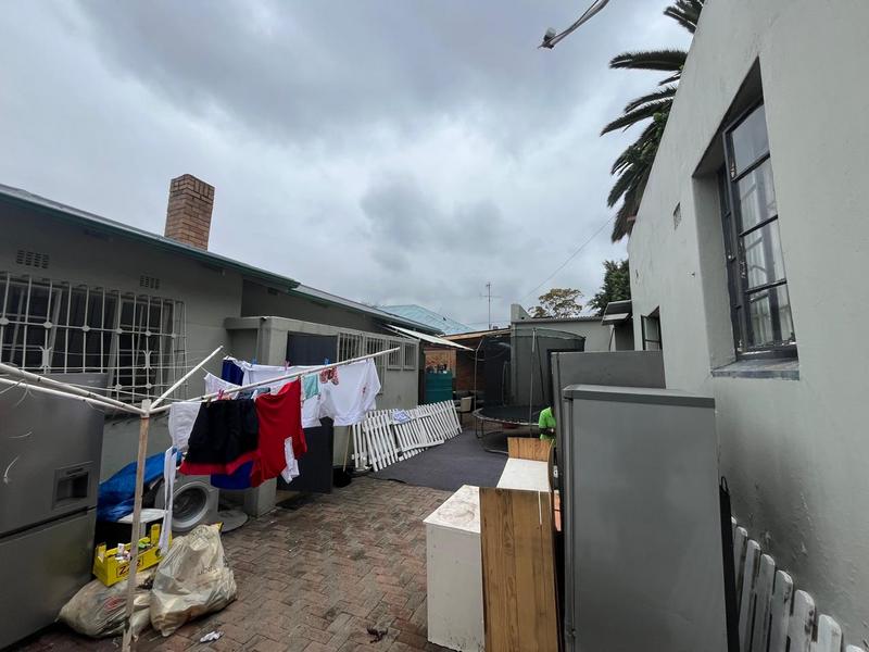 7 Bedroom Property for Sale in Orange Grove Gauteng