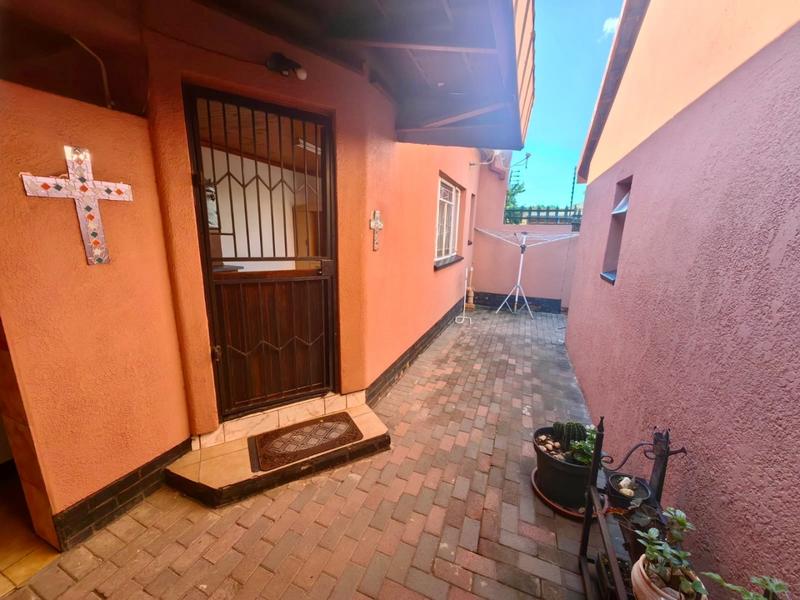 3 Bedroom Property for Sale in Vanderbijlpark CE 2 Gauteng