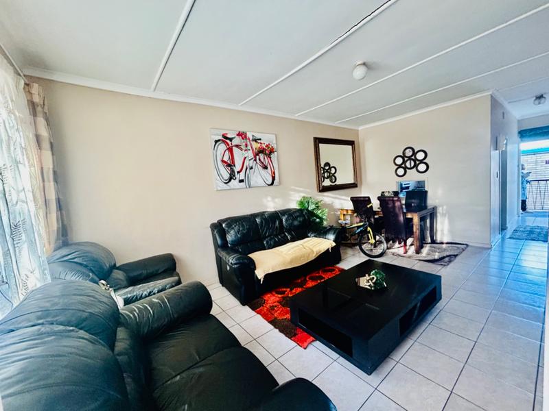 2 Bedroom Property for Sale in Vanderbijlpark CW Gauteng