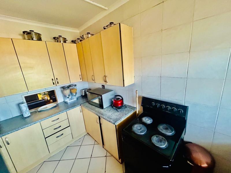 2 Bedroom Property for Sale in Vanderbijlpark CW Gauteng