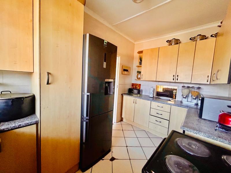 2 Bedroom Property for Sale in Vanderbijlpark CW Gauteng