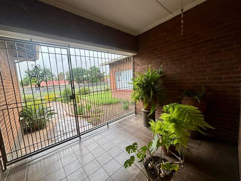 3 Bedroom Property for Sale in Vanderbijlpark SE 1 Gauteng