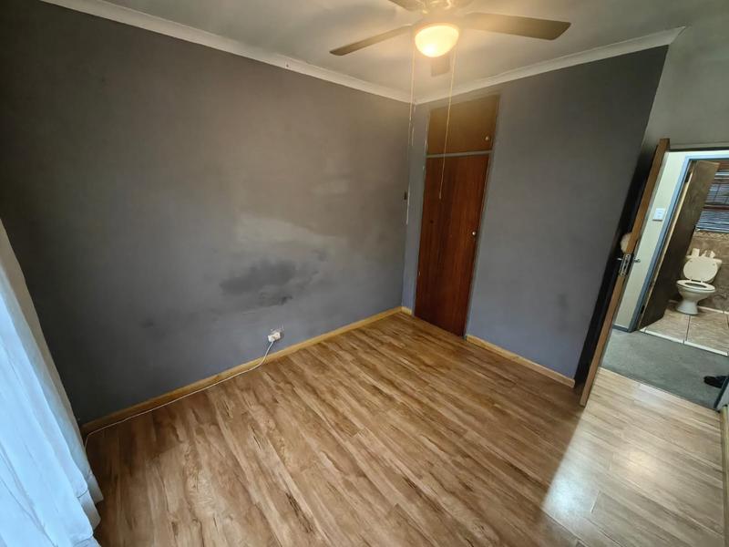 3 Bedroom Property for Sale in Vanderbijlpark SE 6 Gauteng