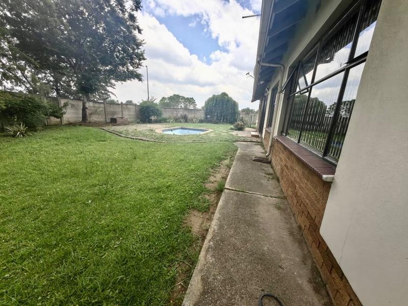 3 Bedroom Property for Sale in Vanderbijlpark SE 6 Gauteng