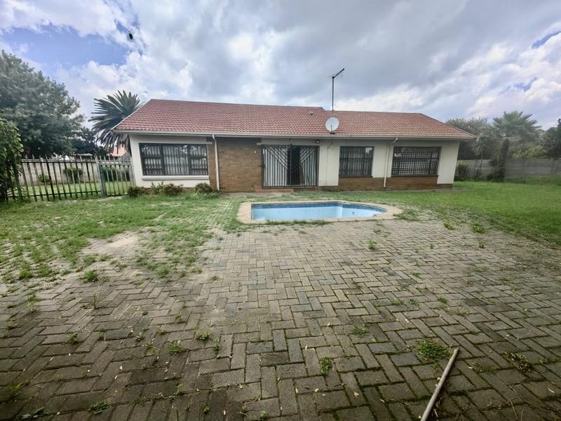 3 Bedroom Property for Sale in Vanderbijlpark SE 6 Gauteng