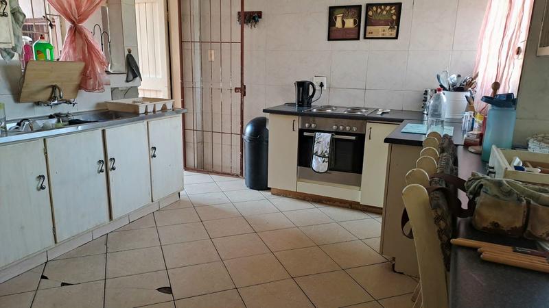 5 Bedroom Property for Sale in Vanderbijlpark SW 1 Gauteng