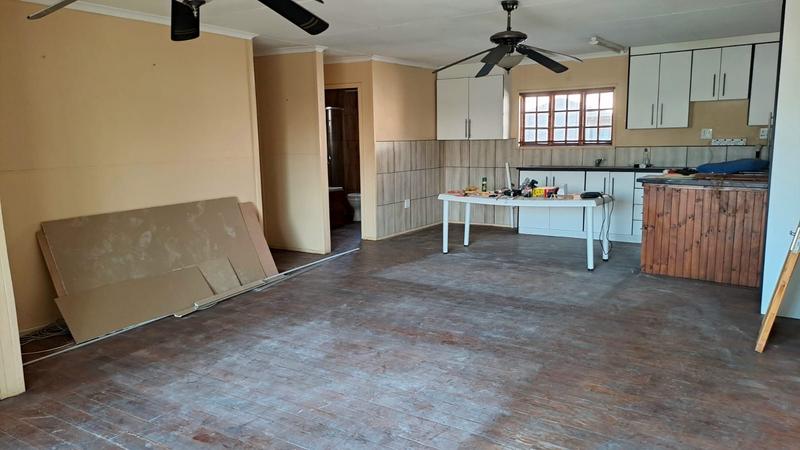 5 Bedroom Property for Sale in Vanderbijlpark SW 1 Gauteng