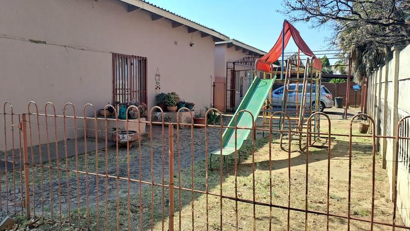 5 Bedroom Property for Sale in Vanderbijlpark SW 1 Gauteng