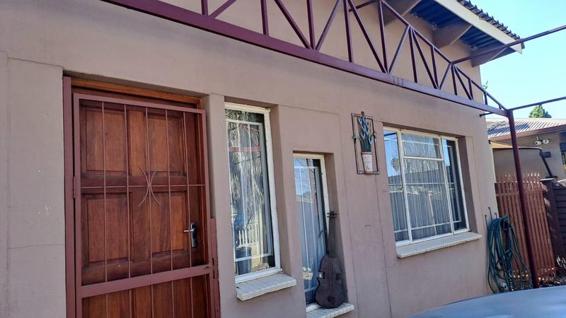 5 Bedroom Property for Sale in Vanderbijlpark SW 1 Gauteng