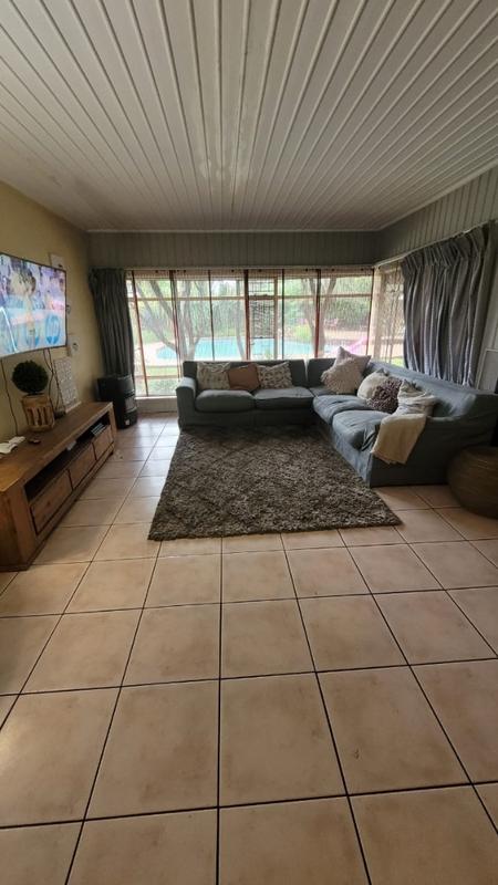 4 Bedroom Property for Sale in Vanderbijlpark SW 1 Gauteng