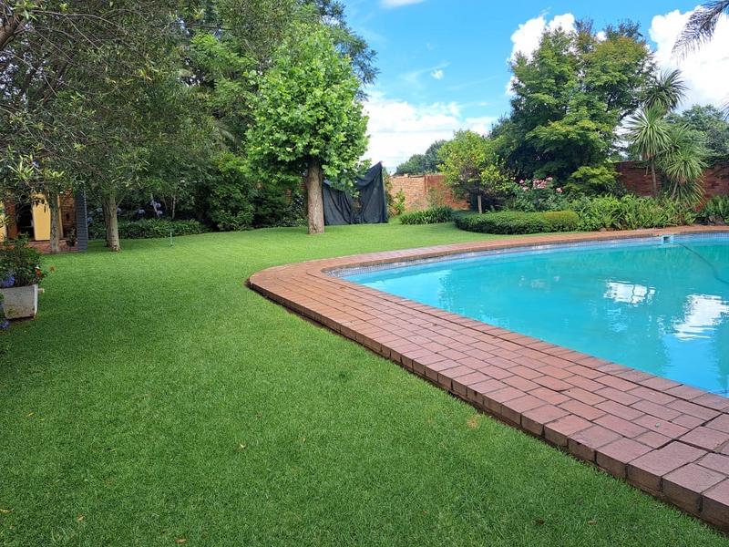 4 Bedroom Property for Sale in Vanderbijlpark SW 1 Gauteng