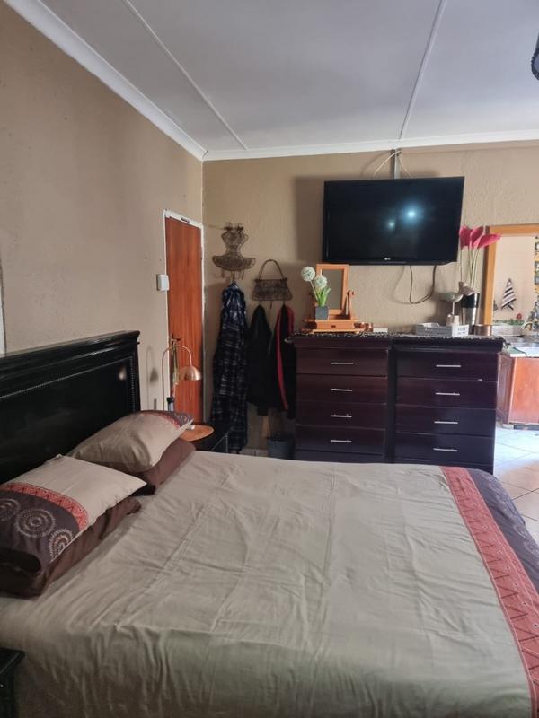 4 Bedroom Property for Sale in Vanderbijlpark SW 5 Gauteng