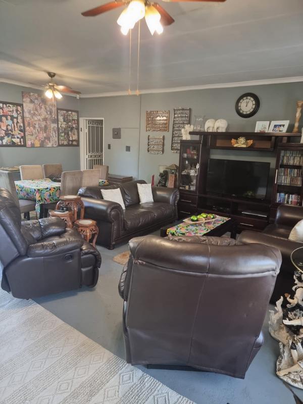 4 Bedroom Property for Sale in Vanderbijlpark SW 5 Gauteng